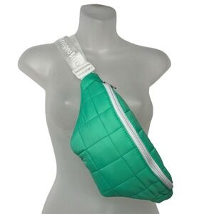 Briogeo Fanny Pack Belt Bag‎ Crossbody Waist Pack Green White Quilted Zipper New